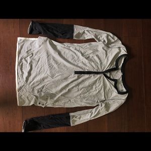Lululemon striped long sleeve shirt size 8